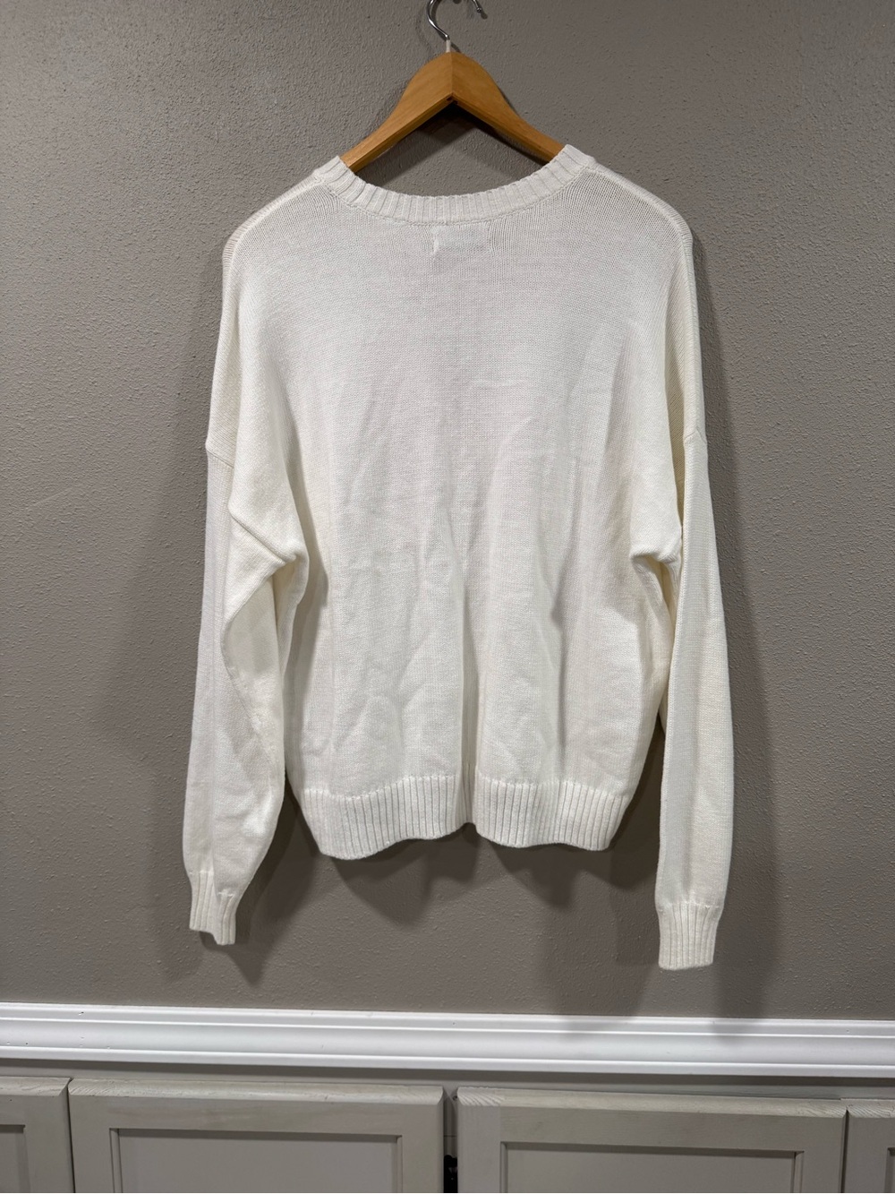 NWT Hollister Bow Sweater - Picture 4 of 4